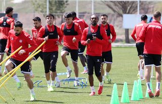 Sivasspor Galatasaray Maçına İddialı Hazırlanıyor