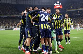 Fenerbahçe, Nice Engelini 2 Golle Aştı