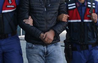 Ankara'da TOKİ Tuzağına Jandarma Operasyonu: 8 Şüpheli Yakalandı