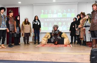 Altındağ'da Kursiyerler Tarihi Uygulamalı Öğreniyor