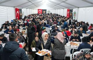 Etimesgut'ta Ramazan Sofraları Binlerce Kişiyi Buluşturuyor