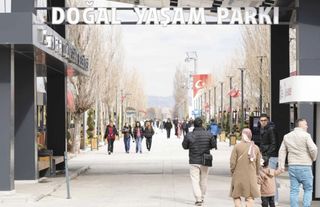 Ankara'da Bayram Mesaisi: Parklar ve Bahçeler Doldu Taştı