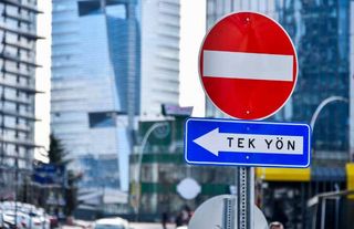 Armada AVM Çevresinde Trafik Akışı Değişti, Tek Yön Uygulaması Başladı