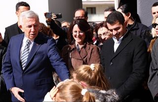 Esat Hal Açılışında Başkan Güner’den Belediyecilik Vurgusu