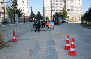 Etimesgut’ta 4 Mahallede Kaldırım Çalışması