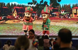 Hacivat-Karagöz Müzikali Çocuklarla Beştepe Millet Sergi Salonu’nda