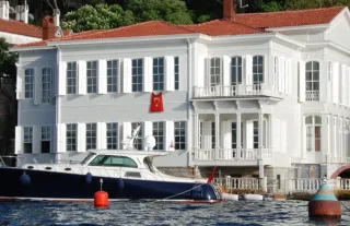 Kurtlar Vadisi’nin Efsane Yalısı Rekor Fiyata Satışa Çıktı