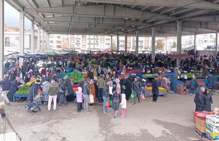 Altındağ Semt Pazarı’nda Mart Sonu Fiyatlar El Yakıyor