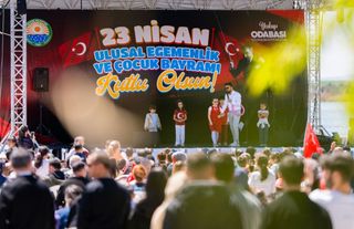 Gölbaşı’nda Bayram Coşkusu Sahile Taştı, Çocuklar Doyasıya Eğlendi