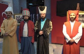 Kızılay’da Tarihi Polis Kıyafetleri Sergisi Ziyarete Açıldı