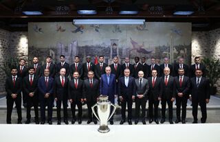 Cumhurbaşkanı Erdoğan Şampiyon Galatasaray'ı Dolmabahçe'de Kabul Etti