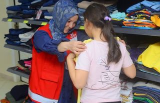 Kahramankazan Belediyesi Bayram Öncesi Çocukların Yüzünü Güldürdü
