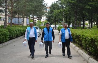 TDV Kahramankazan’da Yüzlerce Aileye Kurban Eti Dağıttı