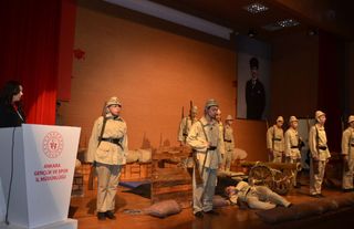 Kahramankazan’da Gençlerin "Kurtuluş" Piyesi Ayakta Alkışlandı