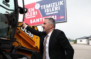 Pursaklar'da Yeni İş Makineleri Göreve Başladı