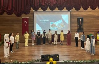 Beypazarı’nda İngilizce Drama ve Şarkı Gösterisi