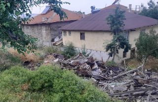 Beypazarı’nda Güvenlik Riski Oluşturan Metruk Evler Yıkılıyor