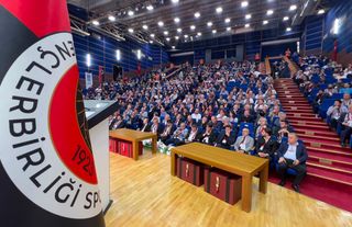 Gençlerbirliği'nde Arda Çakmak Güven Tazeledi: Yeniden Başkan Seçildi