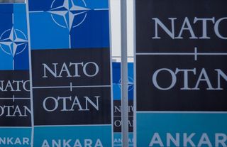 Kahramankazan'da NATO Zirvesi için Gösteri Uçuşu