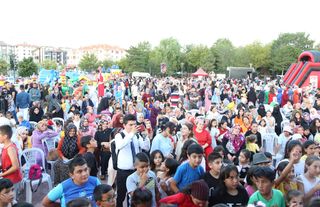 Pursaklar’da Yaz Tatili Eğlencesi Başlıyor: 5. Çocuk Şenliği 17 Temmuz’da Sahne Alıyor