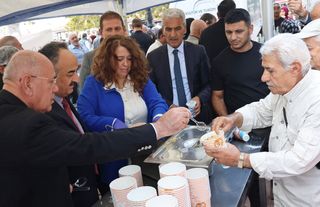 Ankara’da Ahilik Haftası Kapanışı: Hacı Bayram Veli Avlusunda Ahi Pilavı Dağıtıldı