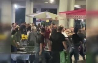 Mamak’ta Pazarcılar Birbirine Girdi