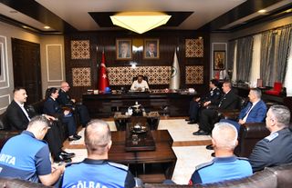 Ankara Zabıtası Pursaklar’da Buluştu: Ertuğrul Çetin Teşkilatı Ağırladı