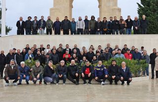 Ankaralı Berberler Çanakkale Şehitliklerini Ziyaret Etti: 200 Esnafla Gelibolu’da Tarihe Yolculuk