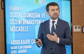 BİK Genel Müdürü Abdulkadir Çay, İletişim Fakültesi Öğrencileriyle Bir Araya Geldi