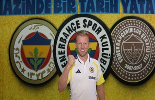 Fenerbahçe'de Dirk Kuyt Milli Araya Kadar Takımın Başında Olacak