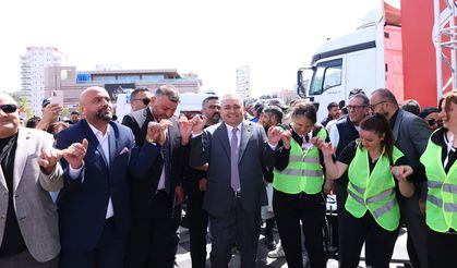 Keçiören Belediyesi İşçileri Zammı Kaptı Başkanla Halay Çekti