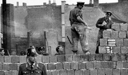 Bir Gecede Şehir İkiye Bölündü: Berlin Duvarı Hakkında Şaşırtıcı Gerçekler