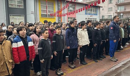 Ankara’daki Okullarda 6 Şubat için Hüzünlü Saygı Duruşu