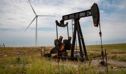 Brent Petrol 100 Dolar Seviyesinde Dalgalanıyor