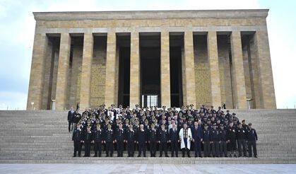 Ankara’da 181. Yıl Coşkusu: Emniyet’ten Anıtkabir Ziyareti