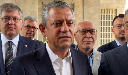 CHP'de Tarihi Kırılma: Özgür Özel Grup Kürsüsünde Veda Ederek Yeni Partiyi İlan Etti