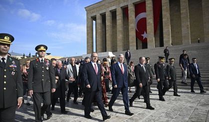 Ankara’nın Başkent Oluşunun 103. Yılında Protokol Anıtkabir'de Buluştu
