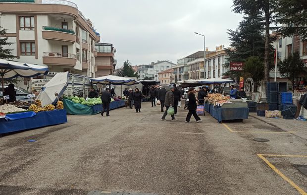 Keçiören Ayvalı Çarşamba Pazarı’nda Haftanın Fiyatları: 14 Ocak 2026 Fiyatları