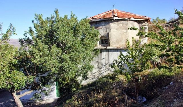 Kalecik'in Büyülü Noktası: Kazancı Baba Türbesi