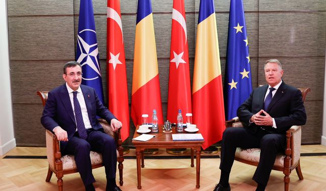 Cevdet Yılmaz, Romanya Cumhurbaşkanı Iohannis ile Görüştü