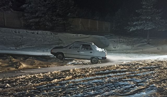 Kastamonu'da Kar Yağışı Nedeniyle Yollar Kapandı