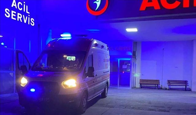 Çubuk’ta Otomobil Tıra Çarptı: 1 Ölü, 1 Yaralı