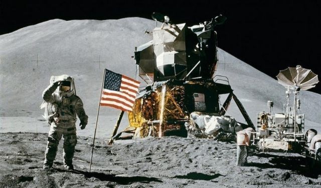 Apollo 11 Görevinde Dikilen Bayraklara Ne Oldu?