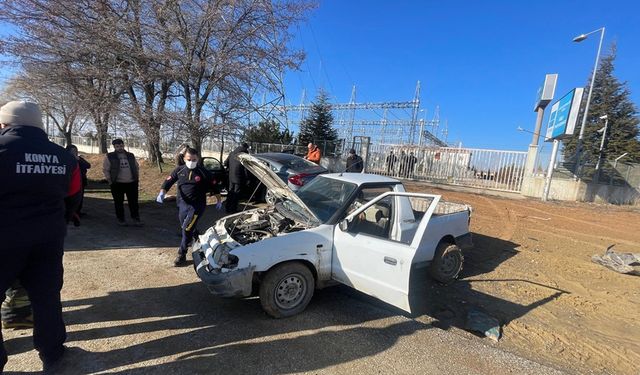 Konya’da Trafik Kazası: Otomobille Kamyonet Çarpıştı