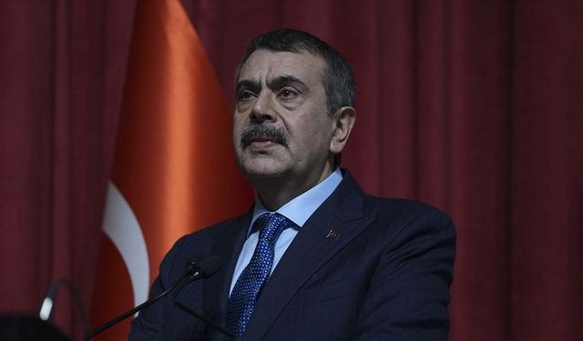 Milli Eğitim Bakanı Tekin’den Beyaz Önlük Açıklaması