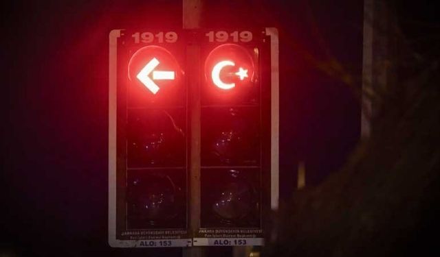 Anıtkabir Çevresinde Trafik Lambaları Atatürk'ün İzleriyle Yenilendi