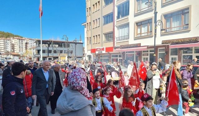 Kızılcahamam'da Çocuklardan Ramazana Özel Fener Alayı Etkinliği