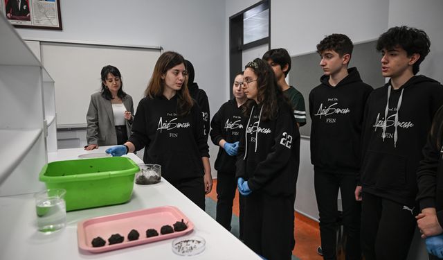 Kızılcahamam'da Öğrencilerden Tohum Bombaları