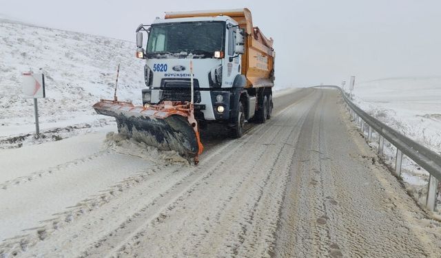 Şereflikoçhisar Belediyesi’nden Karla Mücadele Çalışmaları