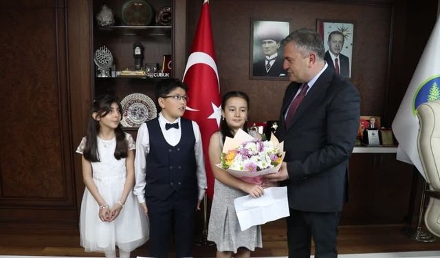 Çubuk’ta 23 Nisan Sevinci: Koltuk Bu Kez Çocukların